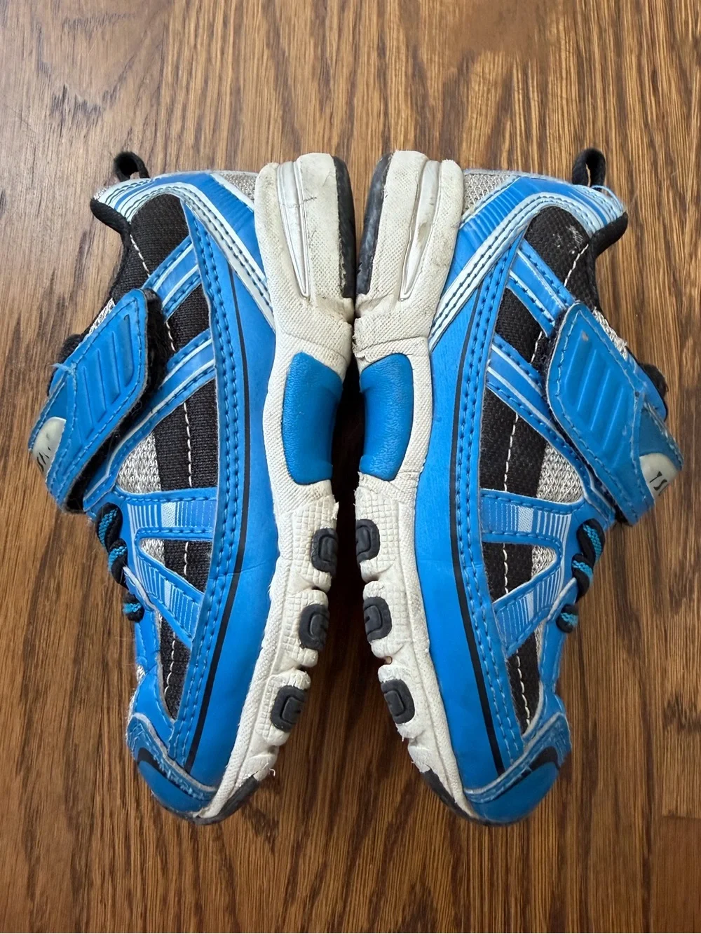 Tsukihoshi Storm sneakers in Blue, toddler size 9